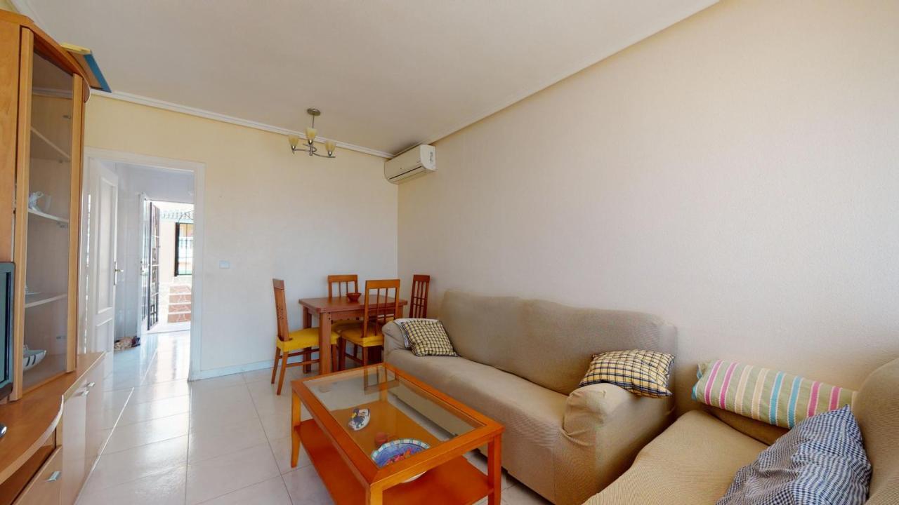 Cozy & Bright Bungalow Torrevieja Buitenkant foto